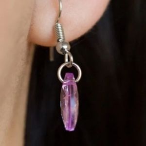 paparazzi Jewelry - Purple necklace/earrings are paparazzi Jewelry - Purple necklace/earrings are